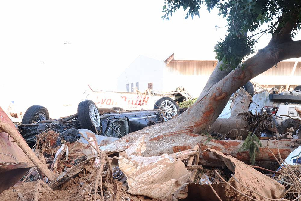 Libya'daki sel felaketinde can kaybı 6 bine yükseldi - Resim: 7